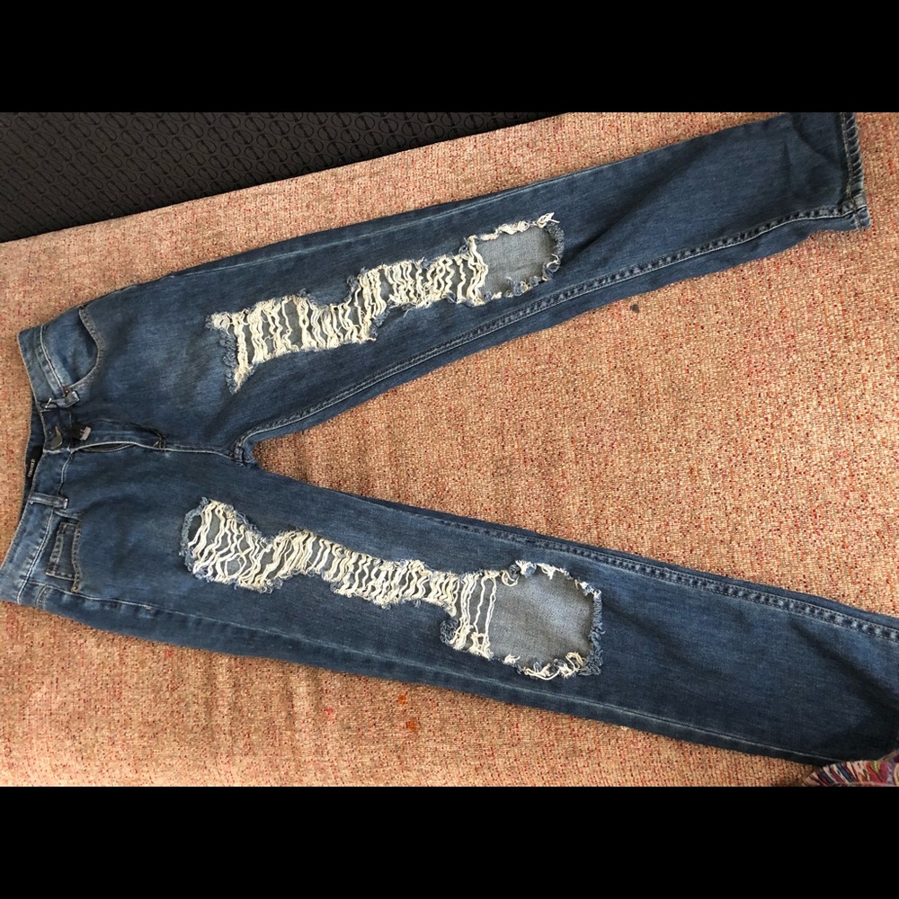 Forever 21 boyfriend denim jeans